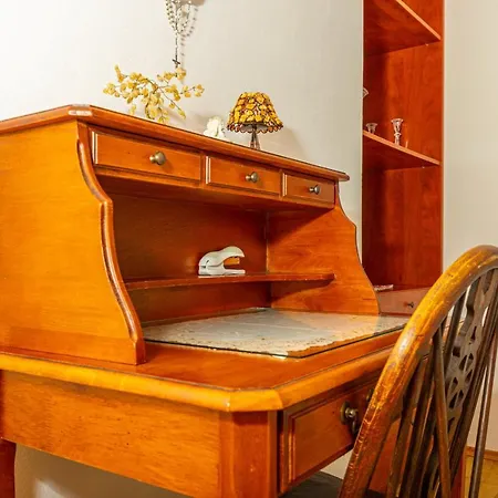 Dadi Apartment