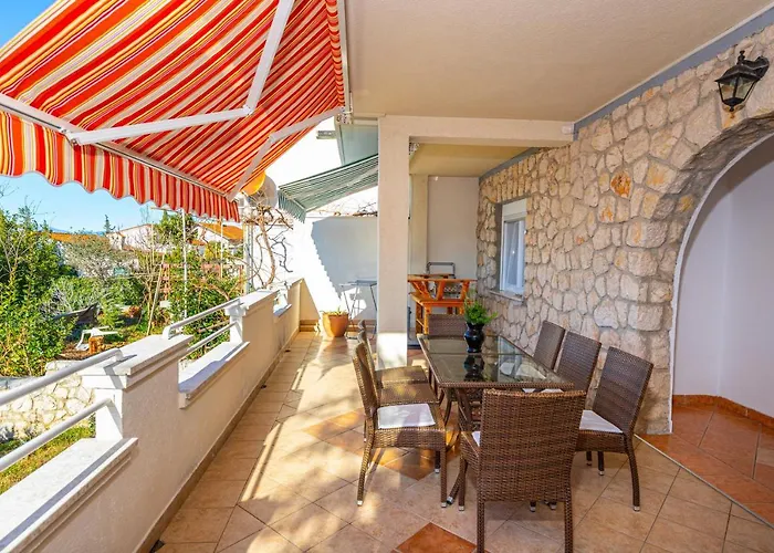 Dadi Apartament Dramalj