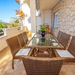 Dadi Apartament Dramalj